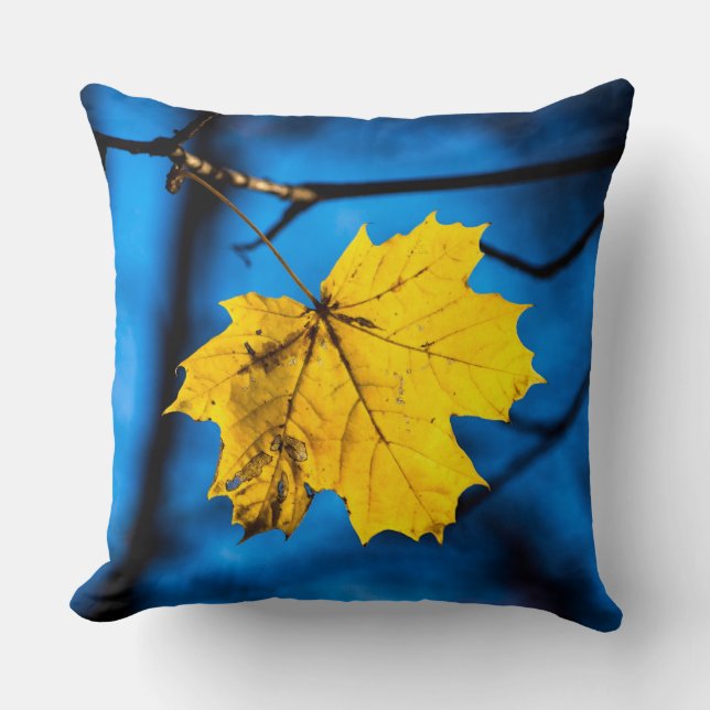 Coussin Feuille d'érable jaune en bleu (Recto)
