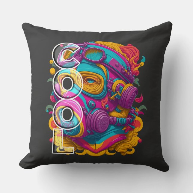 COUSSIN FIGURE FURISTIQUE AVEC MASQUE GAZ. (Recto)