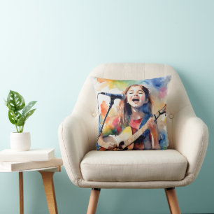 Coussin Fille à l'aquarelle chantant et jouant de la guita