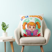 Coussin Fille adorable lisant un livre (Chaise)