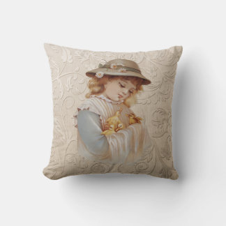 Coussin Fille avec bébé canettes