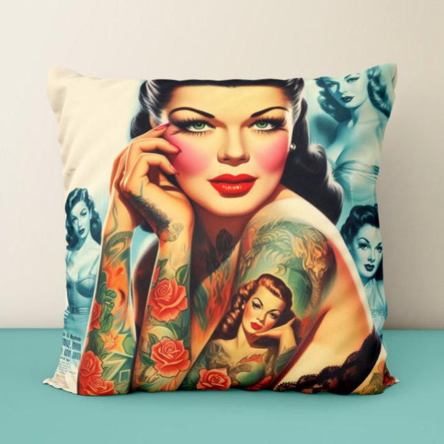 Coussin Fille de tatouage vieille école (Créateur téléchargé)