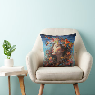 Coussin Fille Papillon Abstrait