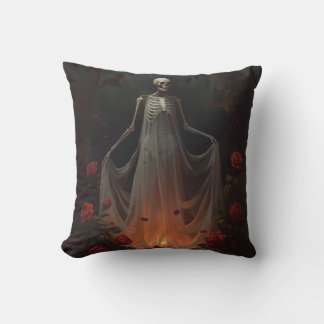 Coussin Fille squelettique portant une robe de mariée dans