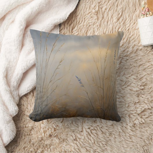 Coussin First Light Kin Becoming Throw Pillow (Couverture)