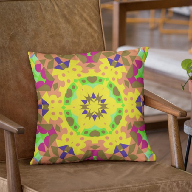 Coussin Fleur de Mandala jaune orange vert et rose (Créateur téléchargé)