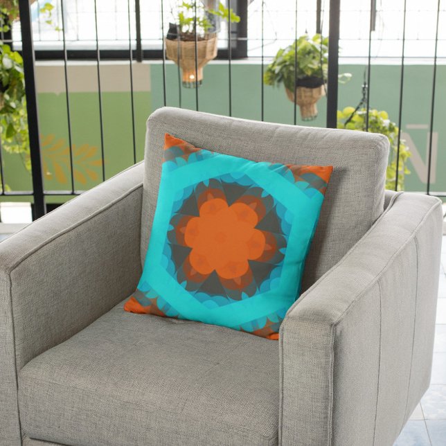 Coussin Fleur de Mandala rétro orange et bleu (Créateur téléchargé)