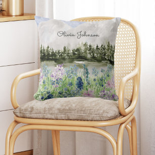 Coussin Fleur de pré à l'aquarelle bleue et violette monog