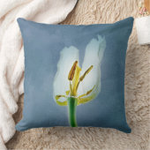Coussin Fleur de tulipe blanche qui se fane (Couverture)