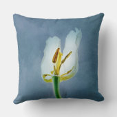 Coussin Fleur de tulipe blanche qui se fane (Verso)
