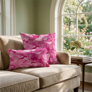 Coussin Fleur d'hortensia rose élégante et chic, pétales f