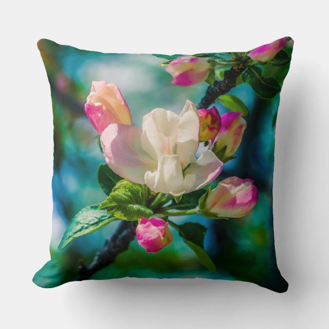 Coussin Fleur et bourgeons de pommes de terre (Recto)