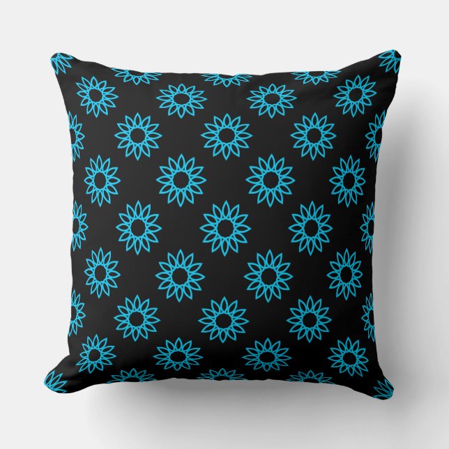 Coussin Fleur géométrique 01 - bleu ciel sur noir (Recto)