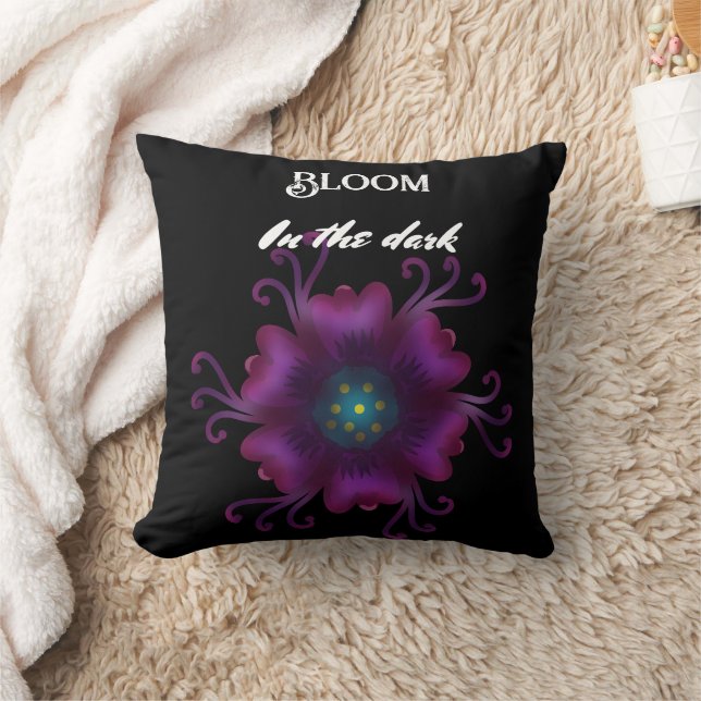 Coussin Fleur gothique violette Fleur foncée Botanique  (Couverture)