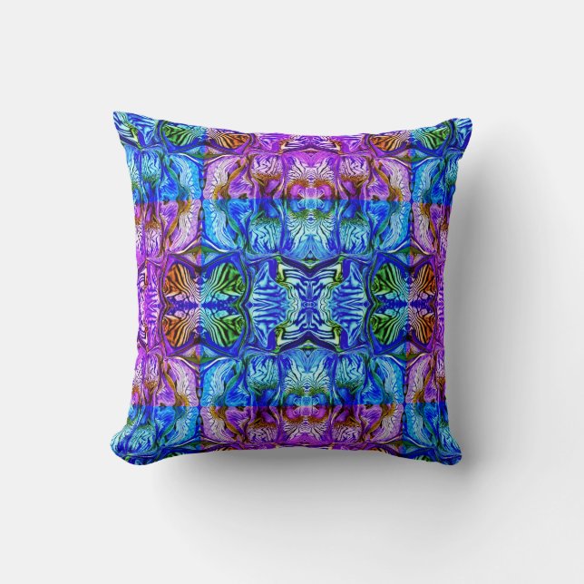 Coussin Fleur Iris Violet / Greenleaf / 1974 / Mirrored / (Recto)