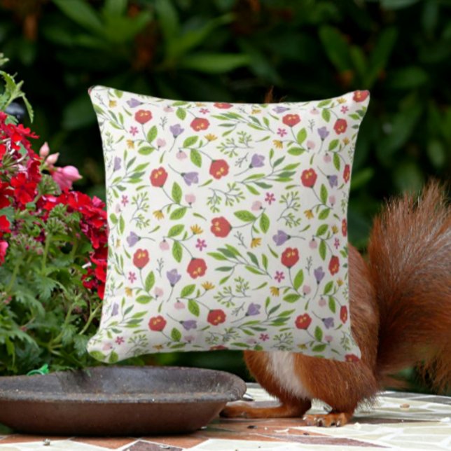 Coussin Fleur rouge et violette (Créateur téléchargé)