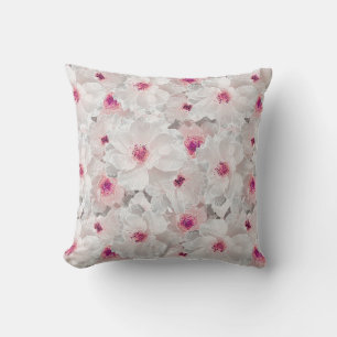 Coussin Fleurs blanches et roses délicates