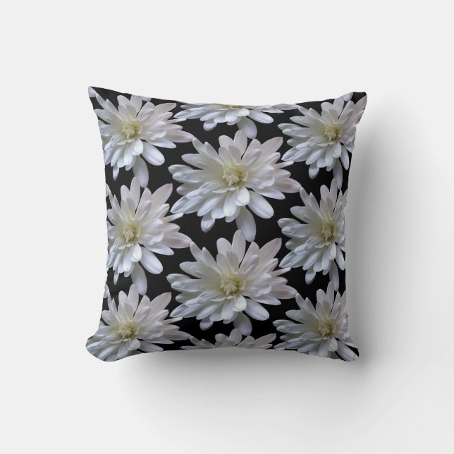 Coussin Fleurs blanches motifs de marguerite (Recto)