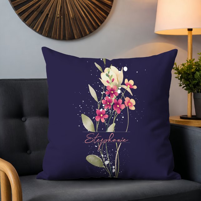 Coussin Fleurs d'aquarelle simple et élégante bleu foncé (Créateur téléchargé)