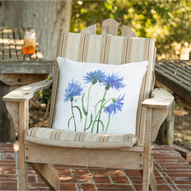 Coussin Fleurs de Cornflowers bleu aquarelle été tendance (Chaise)
