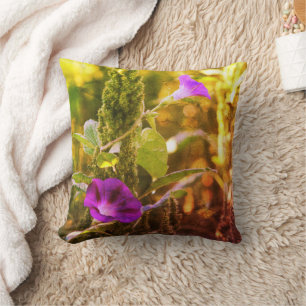 Coussin Fleurs de gloire violet sauvage du matin Abstrait
