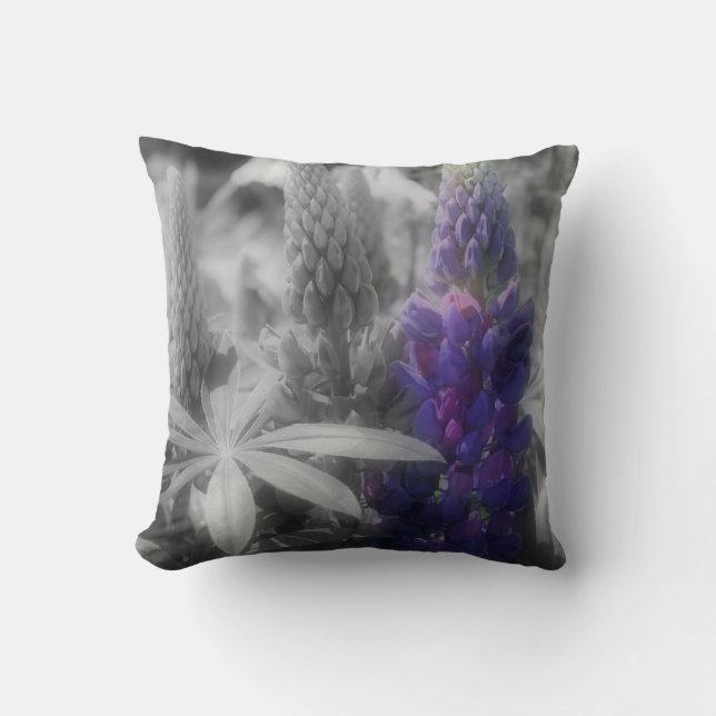 Coussin Fleurs de lupine violette (Recto)