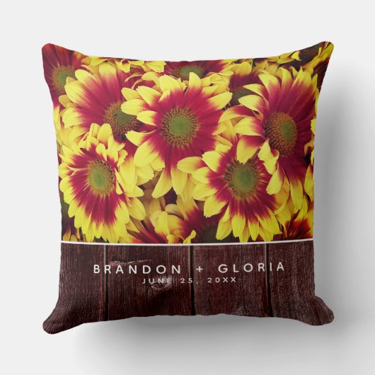 Coussin Fleurs de soleil d'automne rustiques sur Mariage d (Verso)