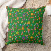 Coussin Fleurs Fantaisistes dans la Forêt (Couverture)