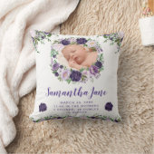 Coussin Fleurs Mauve & Crème à l'aquarelle Photo de bébé (Couverture)