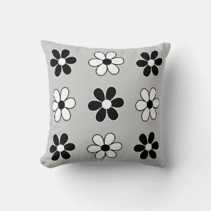 Coussin Fleurs modernes noir et blanc sur gris argent clai