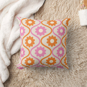 Coussin Fleurs rétro orange et rose sur ogive du milieu du