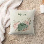 Coussin fleurs vert sauge rose blush (Couverture)