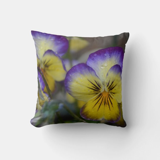 Coussin Fleurs violettes et jaunes Lancer l'oreiller (Recto)