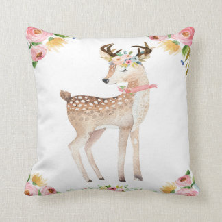 Coussin floral de crèche de cerfs communs de