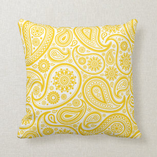 Coussin floral jaune de motif de Paisley
