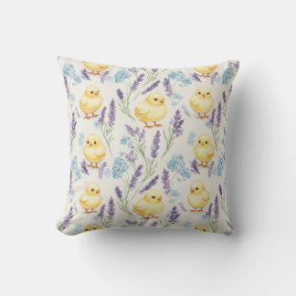 Coussin Fluffy Chicks and Lavender par Natasha Us