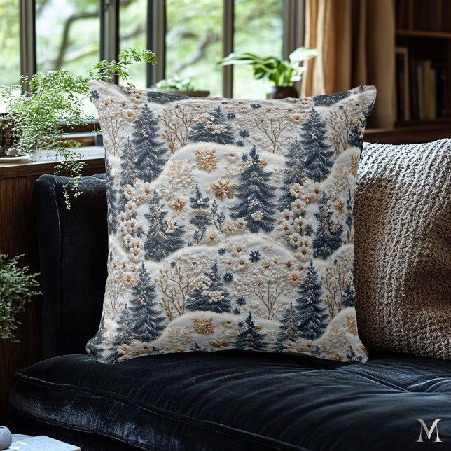 Coussin Forêt hivernale dorée – Arbres enneigés & Élégance (Créateur téléchargé)