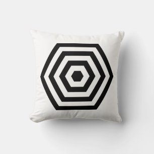 Coussin Forme géométrique hexagonale sur fond blanc