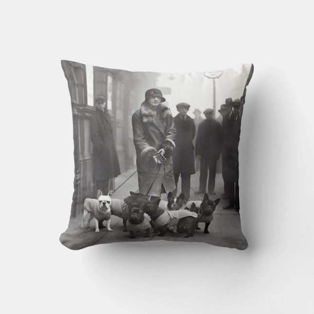 Coussin French Bulldogs Dog Walker Throw Pillow (Recto)