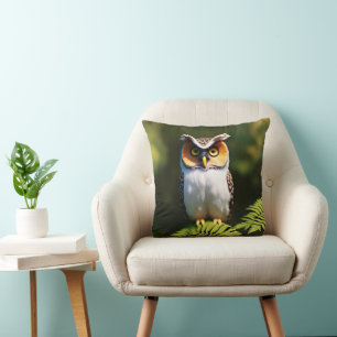Coussin "Frieda the Screech Owl : A Nocturnal Beauty"