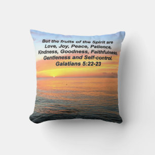COUSSIN FRUIT GALATIEN DE LA BIBLE SPIRITE VERSE