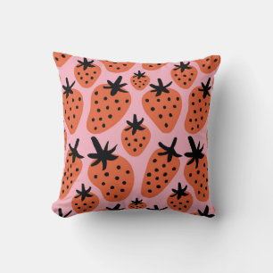 Coussin Fun fraise, design artisanal sans couture.