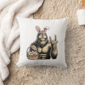 Coussin Funny Bigfoot Easter Egg Rock Sasquatch Easter Day (Couverture)