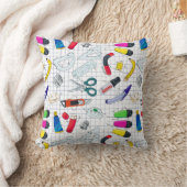 Coussin Funny school fournit des caractères (Couverture)