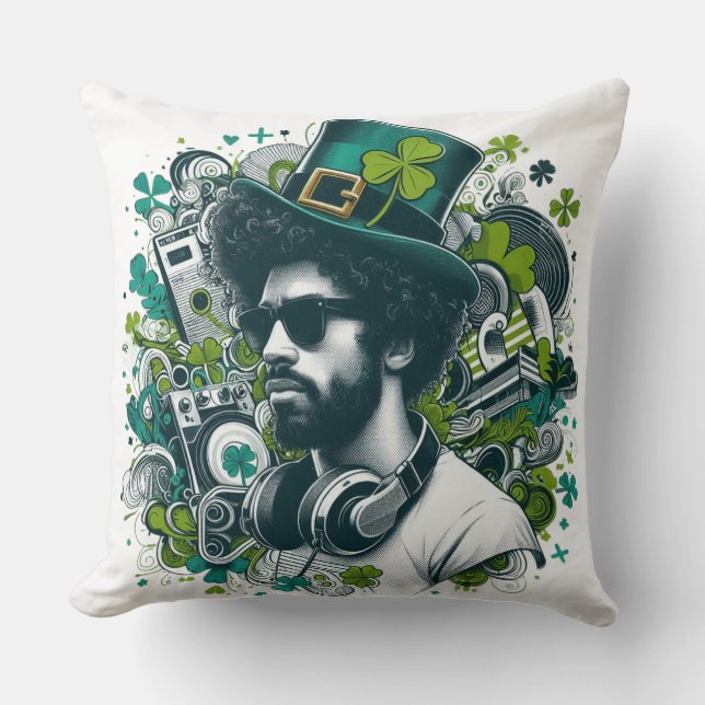 Coussin Furbabys Art - DJ de St. Patrick 🎧 ☘️ 🐾 (Recto)