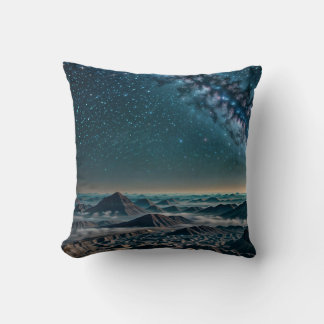 Coussin Galaxie de la Voie lactée sur les montagnes du dés