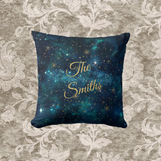 Coussin Galaxie étoilée bleue et or avec nom monogramme