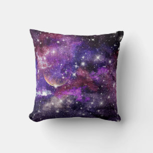 Coussin Galaxie violette Voie lactée avec planète