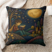 COUSSIN GARÇON FANTAISISTE LISANT SOUS LA LUNE (Couverture)