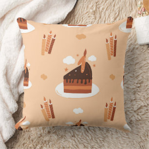 Coussin Gâteau d'anniversaire fantaisiste et bougies motif